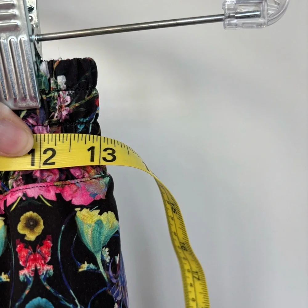 Lululemon Hotty Hot‎ High Rise Floral Skirt Size 4